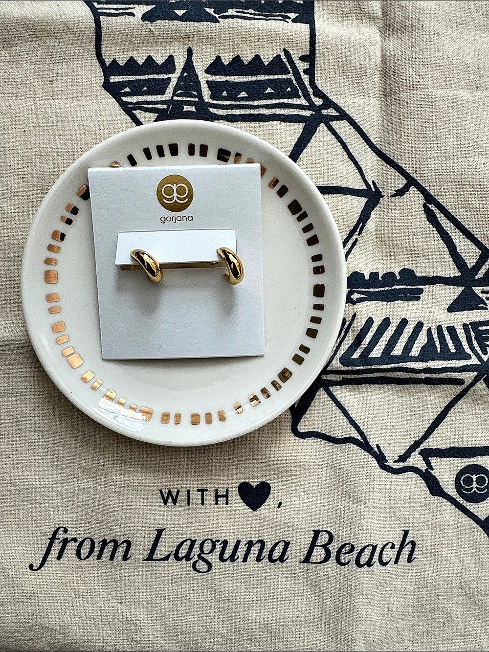 NWT! *RETIRED* gorjana Farrah Earrings (gold)